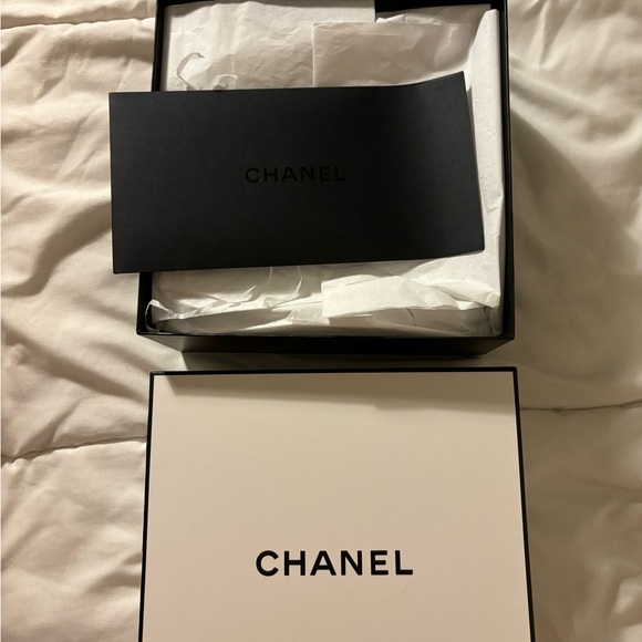 Authentic Chanel Box - Picture 4 of 4